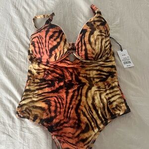 Shade & Shore Tiger Print Swimsuit One Piece Underwire